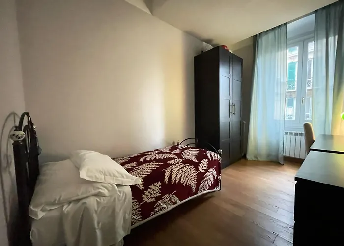 Paradise Rooms - Brignole Station